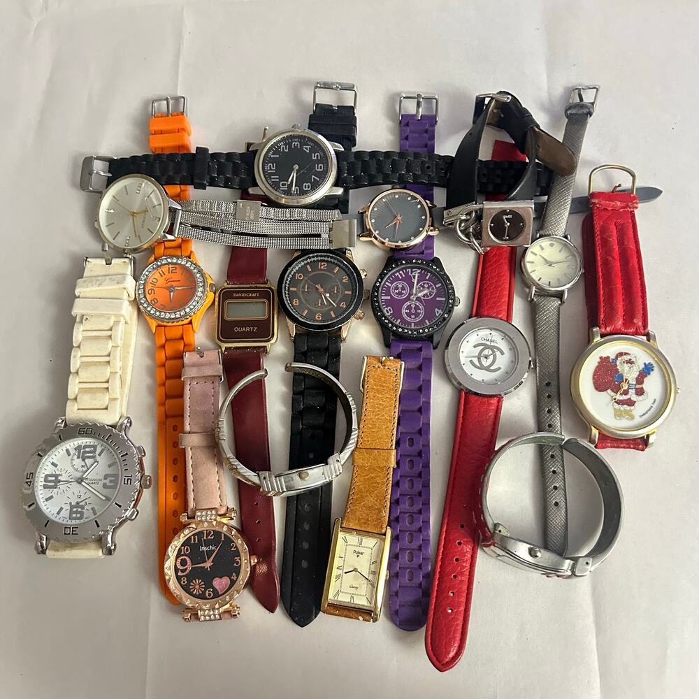Assorted Watches Used Not Working For Parts Or Pieces lot 15